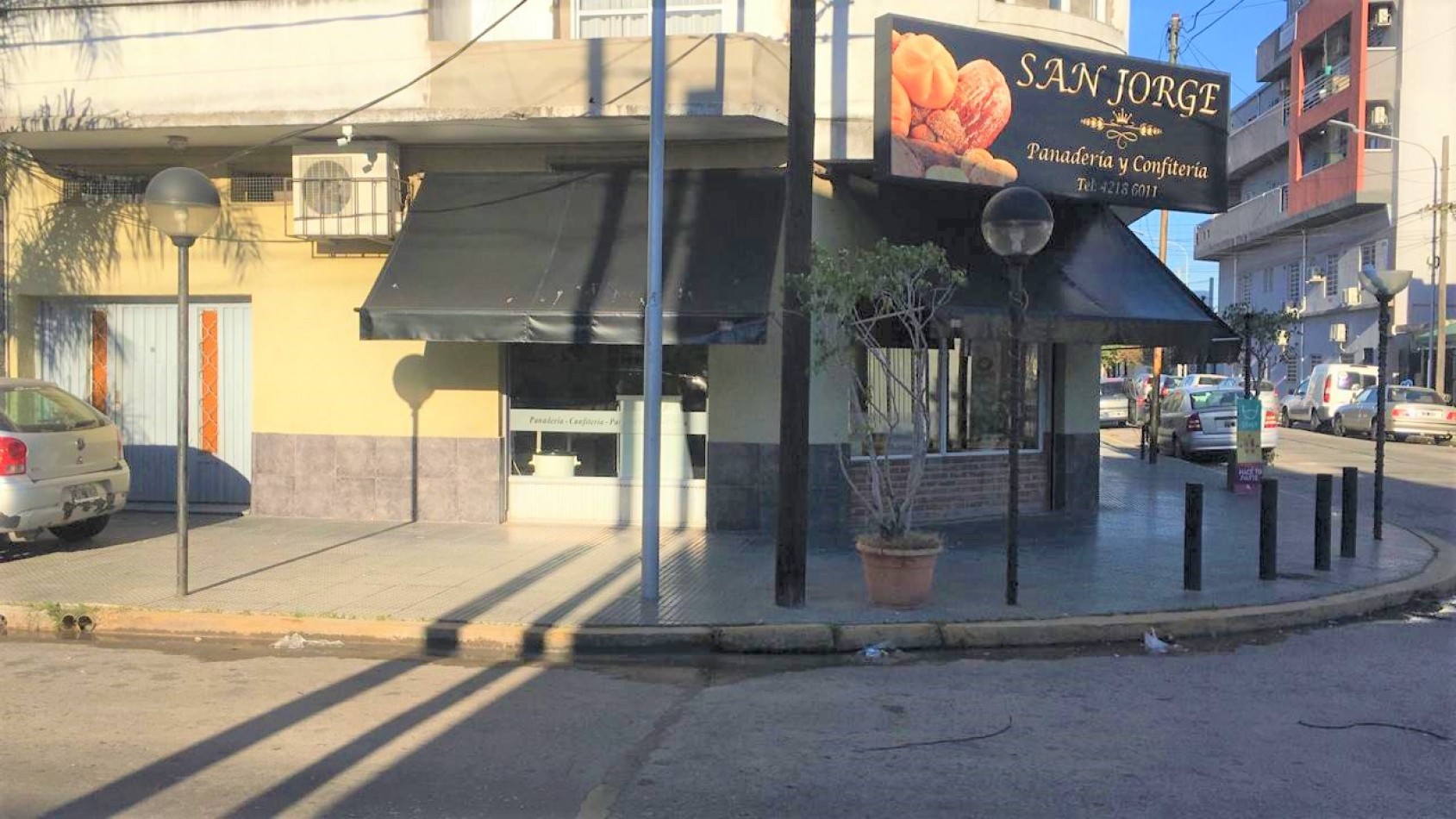 VENTA FONDO DE COMERCIO - PANADERIA CON MAS DE 50 ANOS DE TRAYECTORIA - COLOMBIA ESQ. STGO. PLAULL