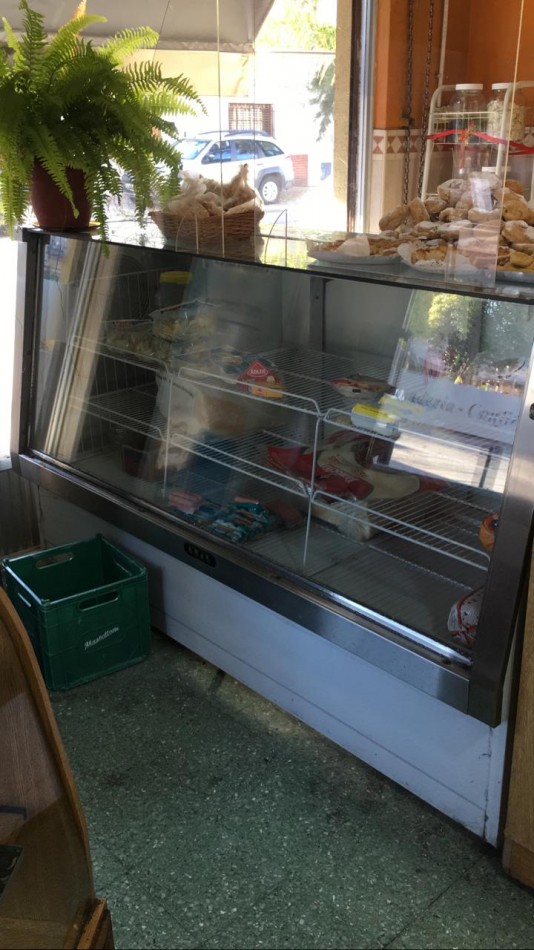 VENTA FONDO DE COMERCIO - PANADERIA CON MAS DE 50 ANOS DE TRAYECTORIA - COLOMBIA ESQ. STGO. PLAULL