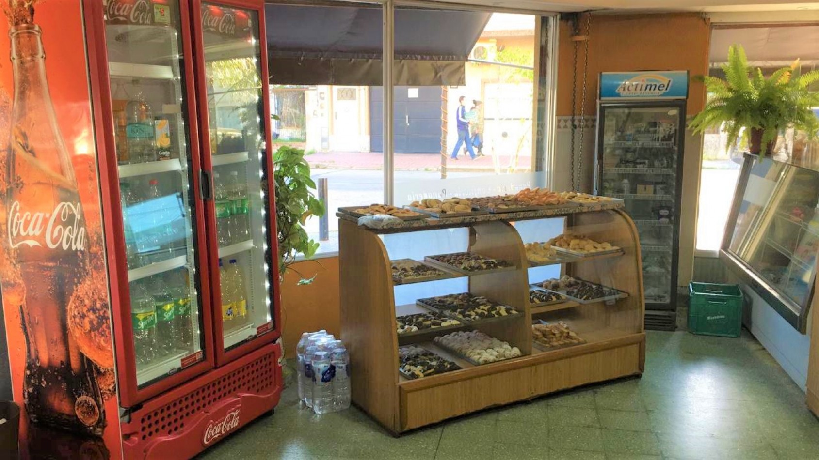 VENTA FONDO DE COMERCIO - PANADERIA CON MAS DE 50 ANOS DE TRAYECTORIA - COLOMBIA ESQ. STGO. PLAULL