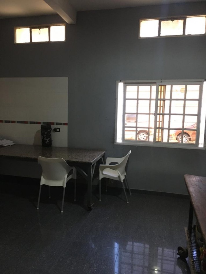VENTA FONDO DE COMERCIO - PANADERIA CON MAS DE 50 ANOS DE TRAYECTORIA - COLOMBIA ESQ. STGO. PLAULL