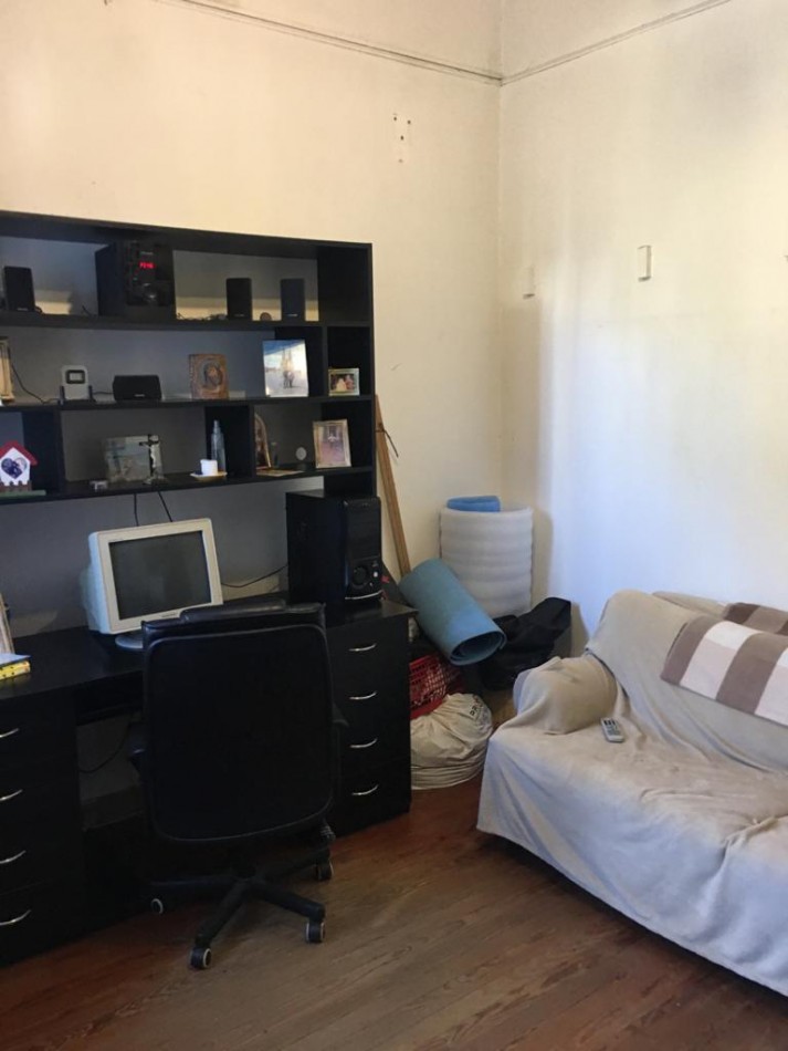 PH TIPO CASA EN TRES NIVELES - IDEAL DOS FAMILIAS - SEGUROLA ESQ. EVA PERON - LANUS OESTE