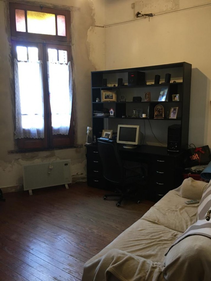 PH TIPO CASA EN TRES NIVELES - IDEAL DOS FAMILIAS - SEGUROLA ESQ. EVA PERON - LANUS OESTE