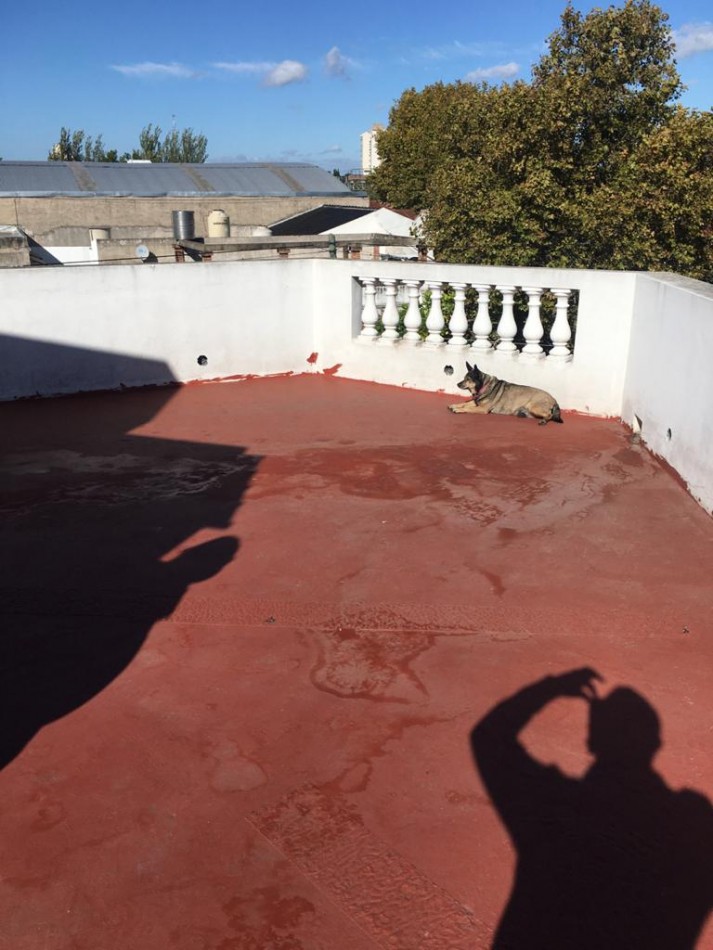 PH TIPO CASA EN TRES NIVELES - IDEAL DOS FAMILIAS - SEGUROLA ESQ. EVA PERON - LANUS OESTE