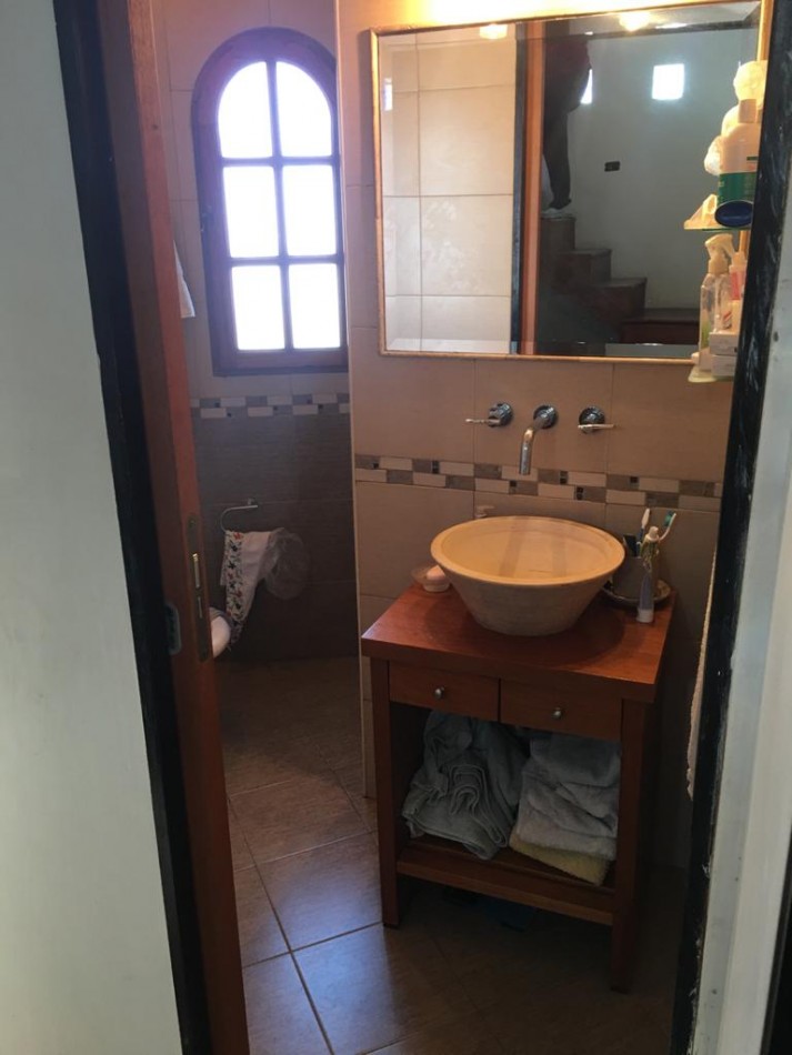 PH TIPO CASA EN TRES NIVELES - IDEAL DOS FAMILIAS - SEGUROLA ESQ. EVA PERON - LANUS OESTE