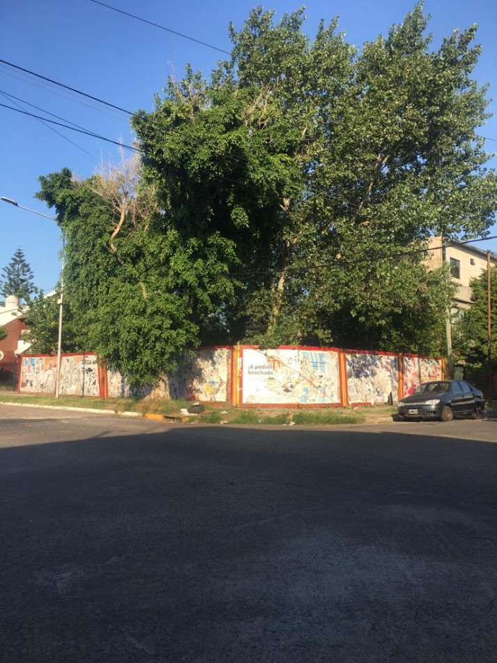 LOTE EN ESQUINA 300 Metros - RIO DE JANEIRO Y PALACIOS - GERLI