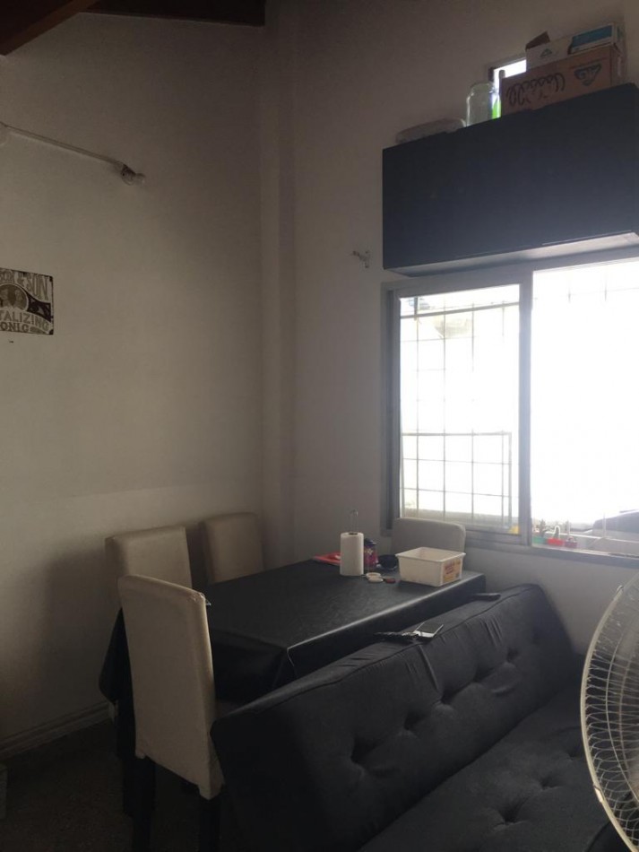 AMPLIA CASA CON DOBLE GARAGE + DPTO 2AMB. C/PATIO + MONO AMBIENTE EN PLANTA ALTA