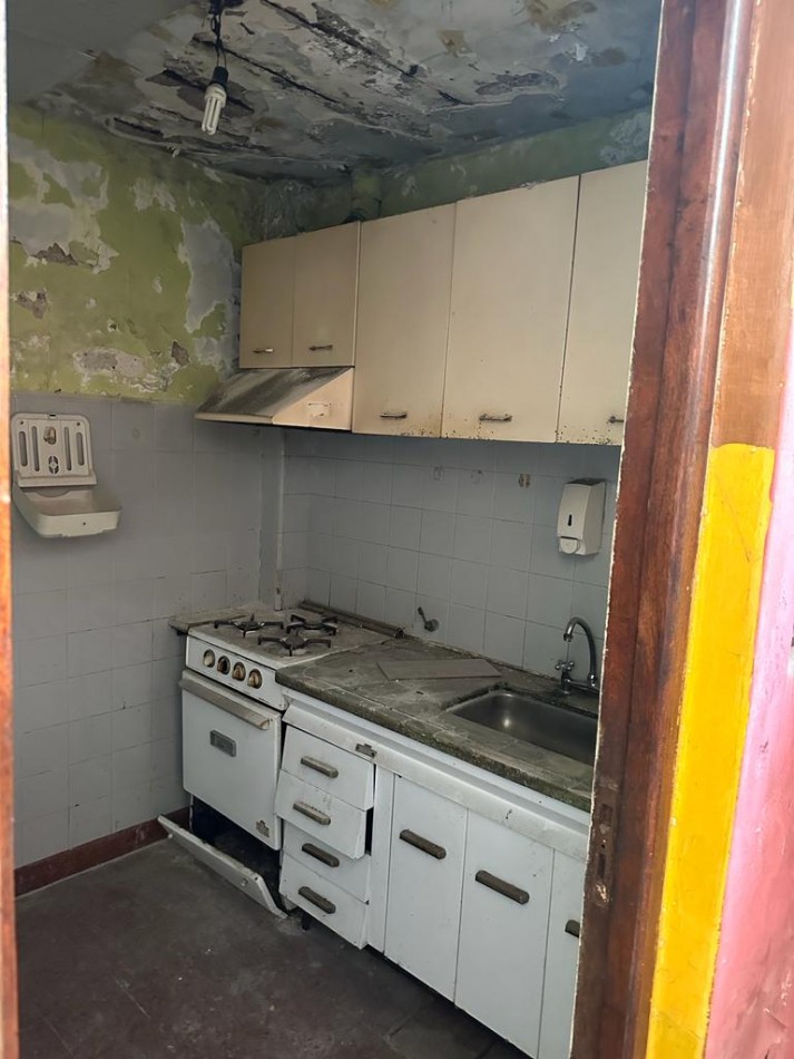 PH 3 AMB. A RECICLAR C/ TERRAZA - 86 metros Totales - QUINTANA 155 - LANUS OESTE