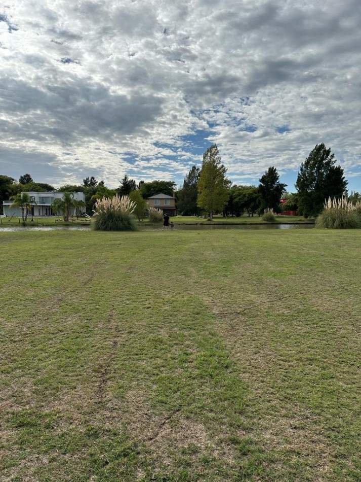 VENTA LOTE 1.150 M2 C/ESCRITURA - POSADA DE LOS LAGOS CLUB DE CAMPO - BRANDSEN - (FRENTE HARAS DEL SUR I) 