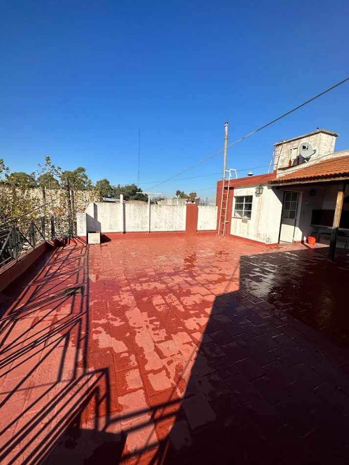 PH al Frente 3 Amb. con balcon pasante, amplia terraza c/Lavadero y parrila