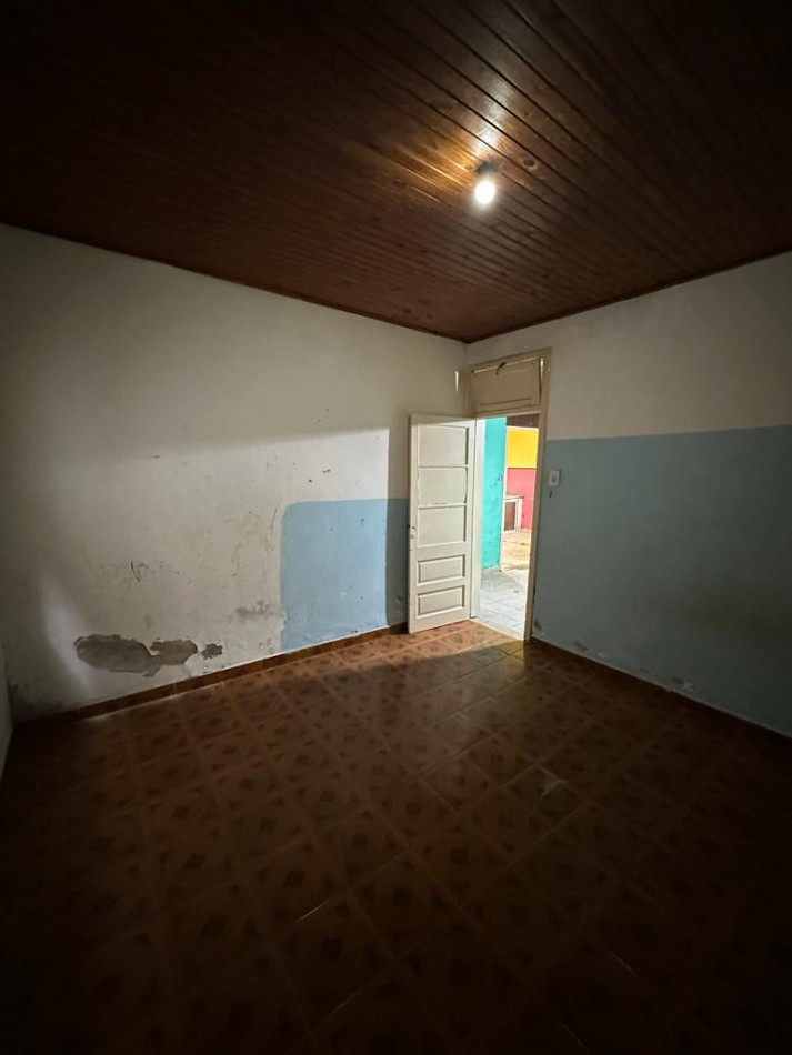PH INTERNO 3 AMB. A RECICLAR 100% - Av. INTENDENTE QUINDIMIL y SANTIAGO DEL ESTERO.