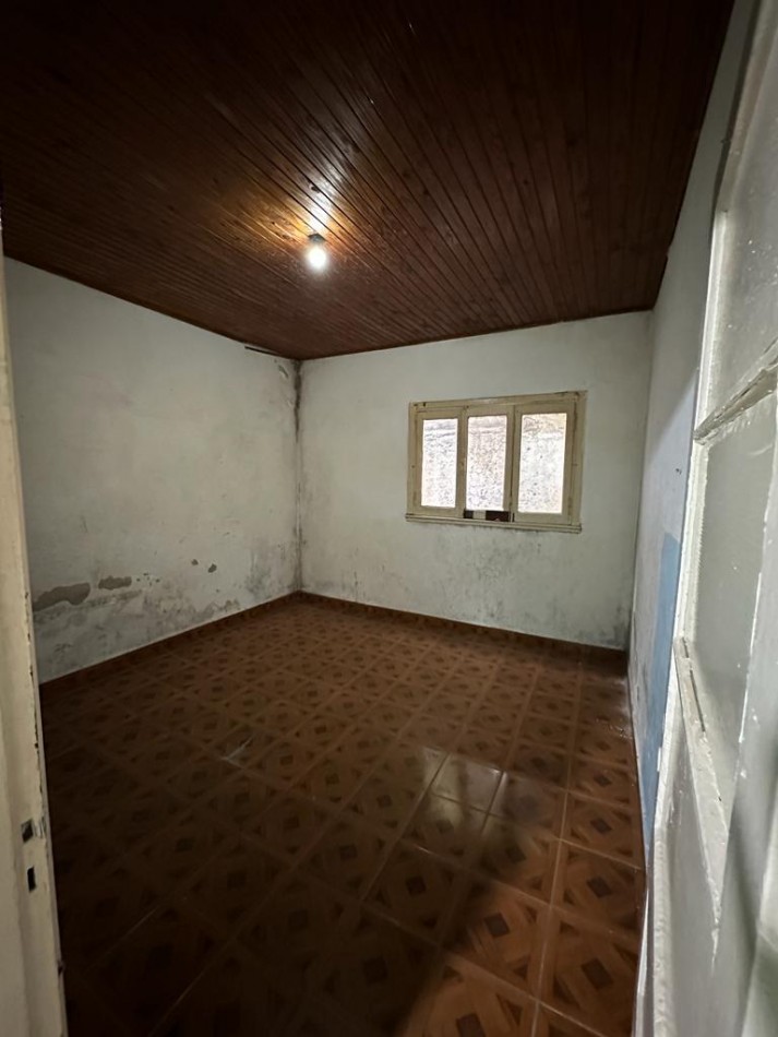 PH INTERNO 3 AMB. A RECICLAR 100% - Av. INTENDENTE QUINDIMIL y SANTIAGO DEL ESTERO.