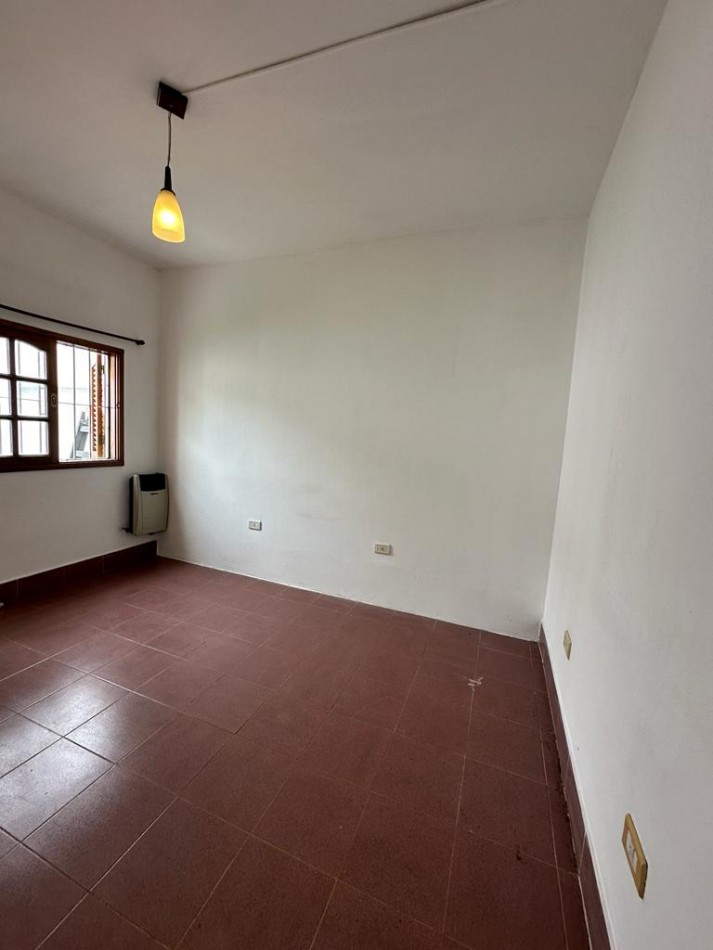 DPTO INTERNO 2 AMB. CON PATIO - JEAN JAURES AL 1100