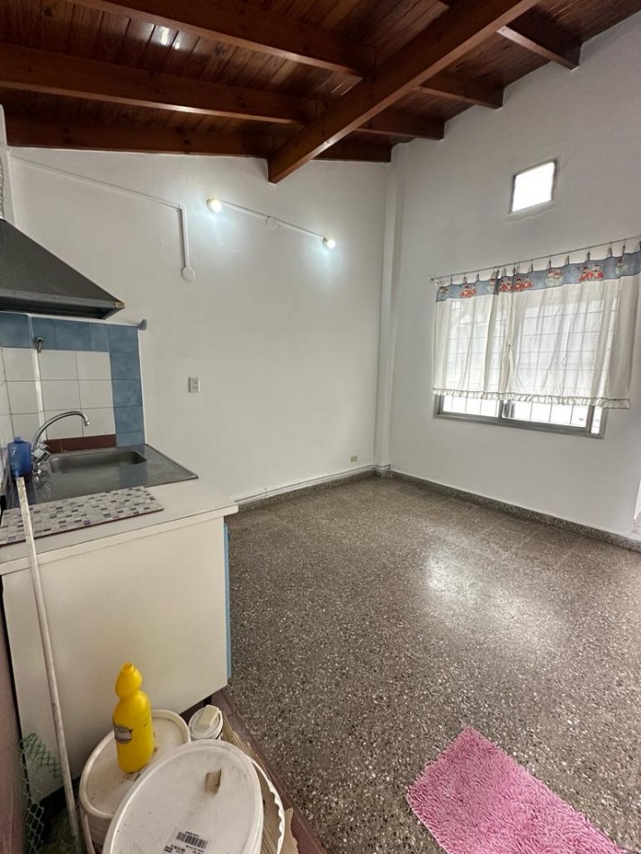 DPTO INTERNO 2 AMB. CON PATIO - JEAN JAURES AL 1100