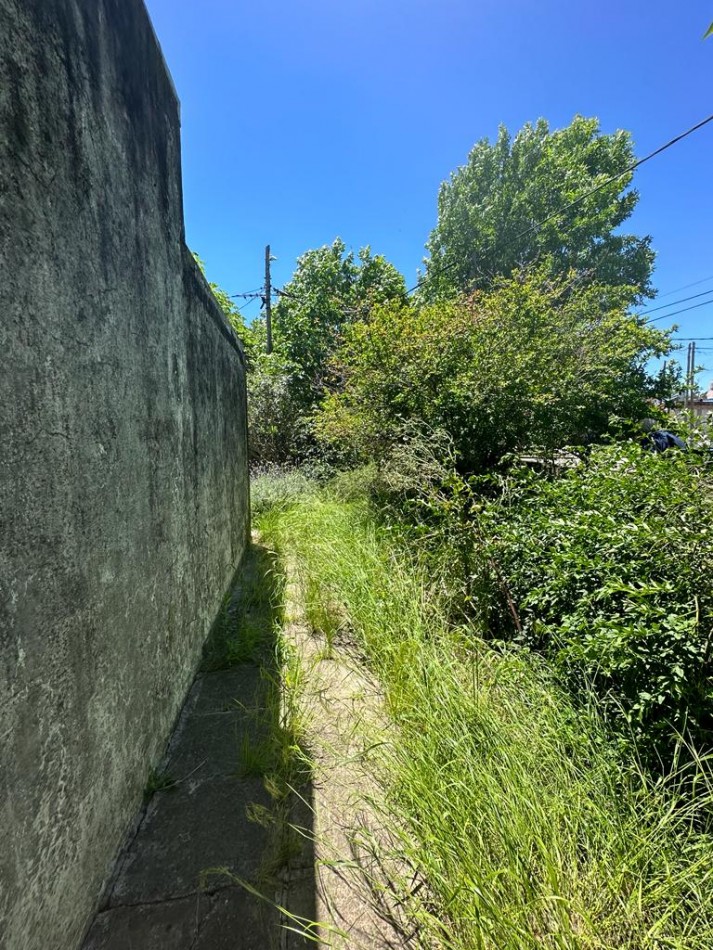 CASA A REFACCIONAR EN ESQUINA SOBRE LOTE PROPIO DE 240 MTRS  - GRAL ALLARIAS esq. SANTA FILOMENA - BARRIO SANTA CATALINA - LOMAS DE ZAMORA
