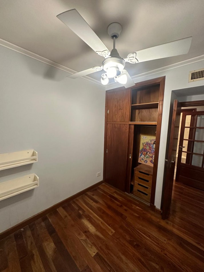 ESPECTACULAR CHALET 5 AMBIENTES CON PARQUE Y COCHERA/QUINCHO EN ALQUILER - CNEL. SEGUI 1000 - LANUS OESTE