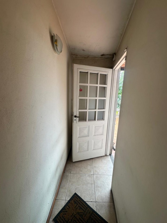 VENTA EN BLOCK - CASA 3 AMB. CON AMPLIA COCHERA y DPTO 3AMB. CON TERRAZA - ENTRADAS INDEPENDIENTE - BRASIL y PASO DE BURGOS - VALENTIN ALSINA