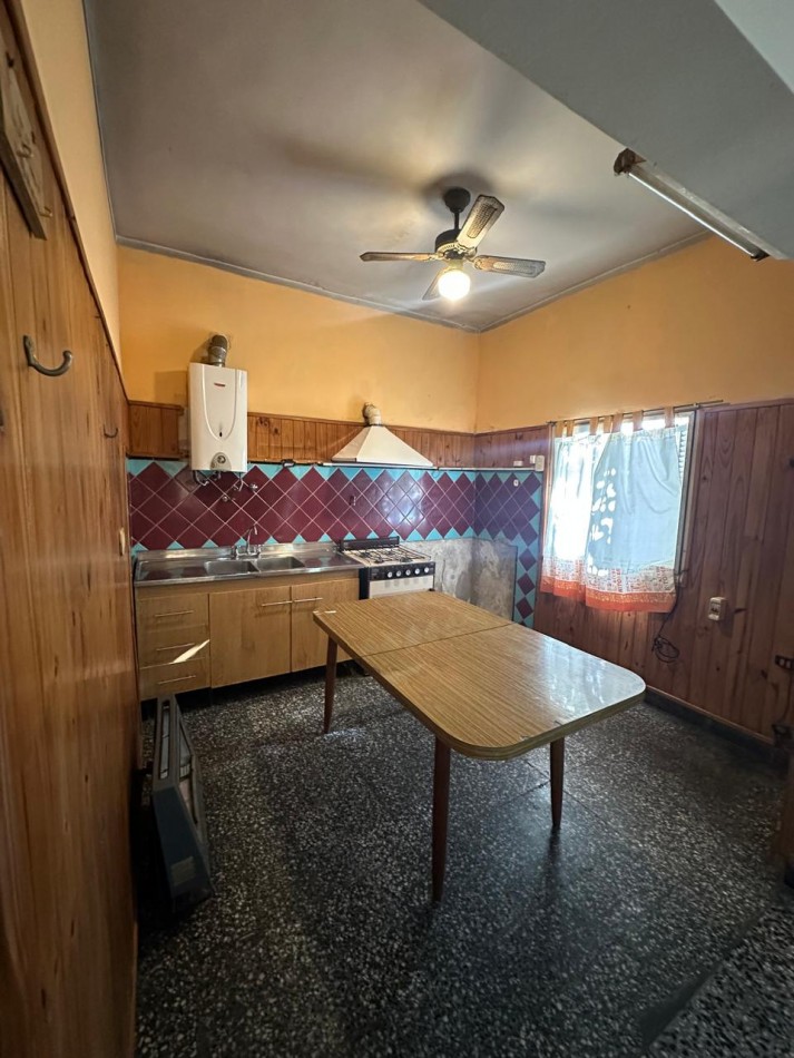 ALQUILER - Depto Interno 2 amb. y medio Amplio - Moreno al 2300 e/Murature y Humahuaca - Lanus Oeste 