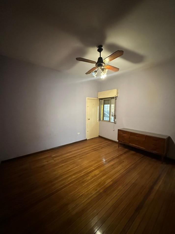 ALQUILER - Depto Interno 2 amb. y medio Amplio - Moreno al 2300 e/Murature y Humahuaca - Lanus Oeste 