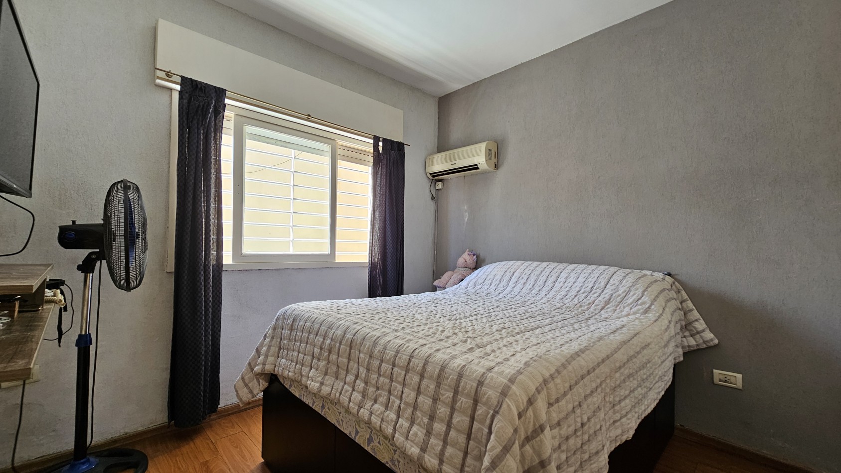 Departamento de 3 amb. 1er piso al frente - Av. Rivadavia 1950 - Valentin Alsina