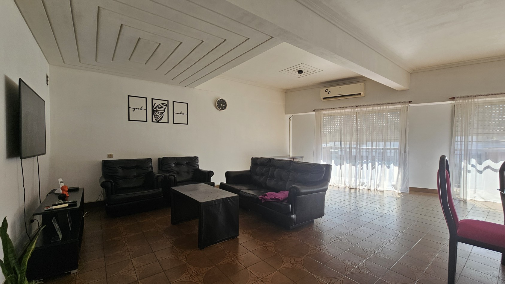 Departamento APTO CREDITO de 3 amb. con enorme patio y balcon al frente - Av. Hipolito Yrigoyen 2500 - Gerli 