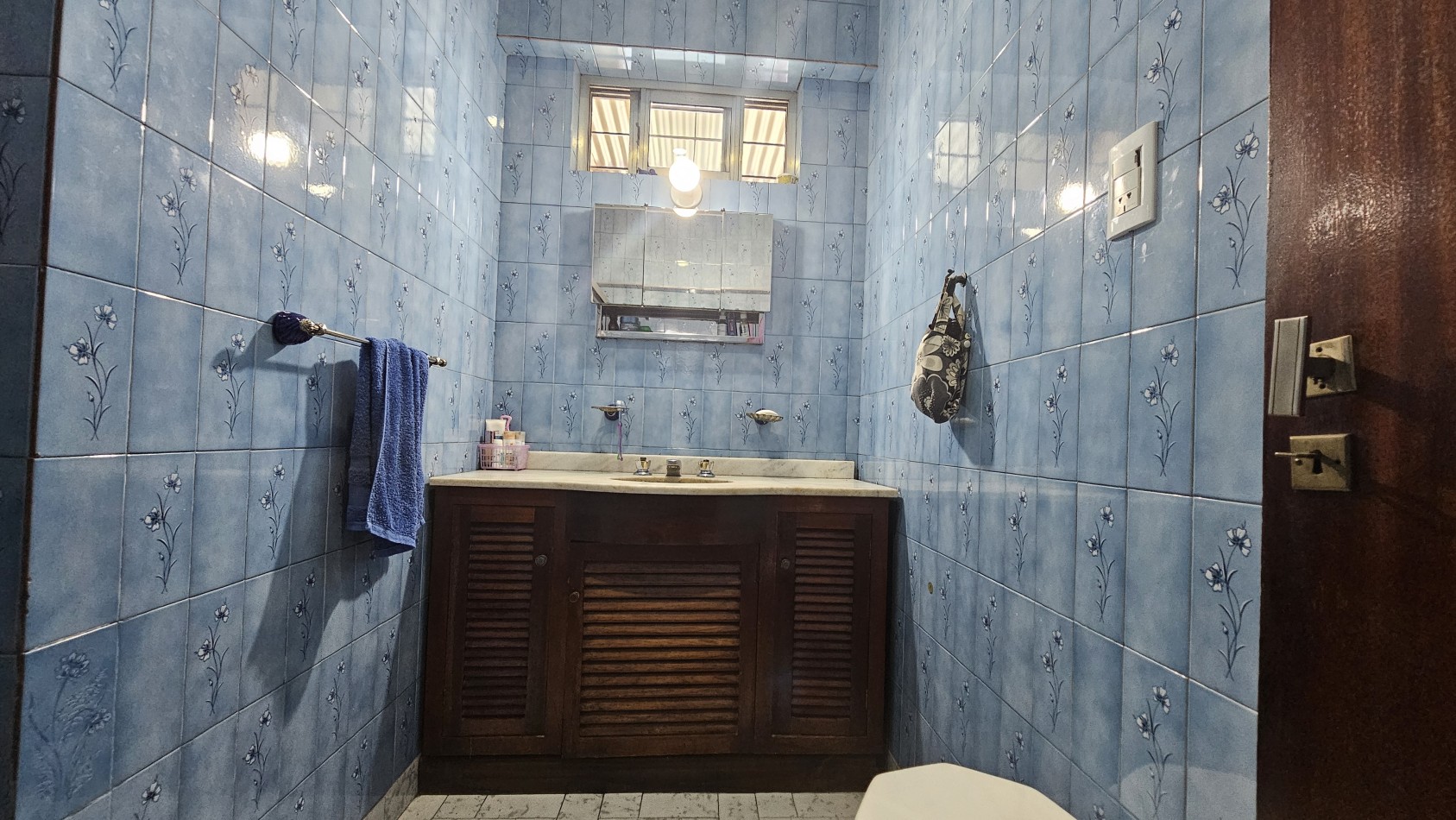 Departamento APTO CREDITO de 3 amb. con enorme patio y balcon al frente - Av. Hipolito Yrigoyen 2500 - Gerli 
