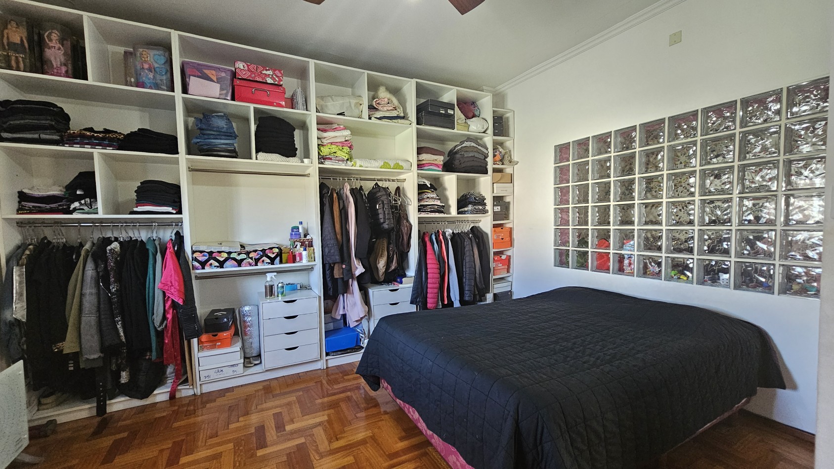 Departamento APTO CREDITO de 3 amb. con enorme patio y balcon al frente - Av. Hipolito Yrigoyen 2500 - Gerli 