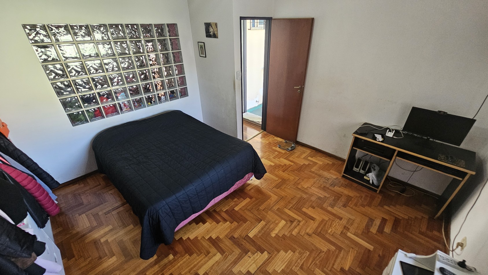Departamento APTO CREDITO de 3 amb. con enorme patio y balcon al frente - Av. Hipolito Yrigoyen 2500 - Gerli 