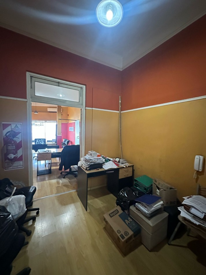 LOCAL EN ALQUILER 70 m2 APROX - Av. INTENDENTE QUINDIMIL 21 A MTRS DE Av. HIPOLITO YRIGOYEN - LANUS OESTE