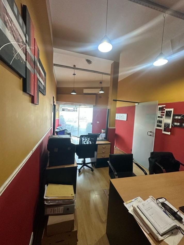 LOCAL EN ALQUILER 70 m2 APROX - Av. INTENDENTE QUINDIMIL 21 A MTRS DE Av. HIPOLITO YRIGOYEN - LANUS OESTE