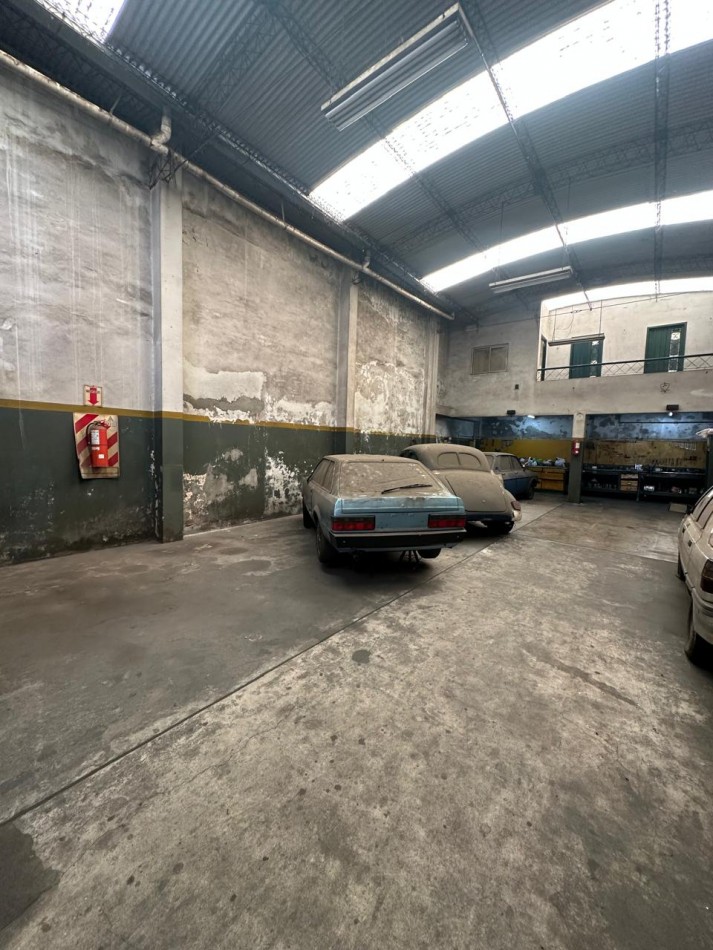 GALPON DE 450 m2 EN ALQUILER - CANADA AL 2400 - LANUS OESTE