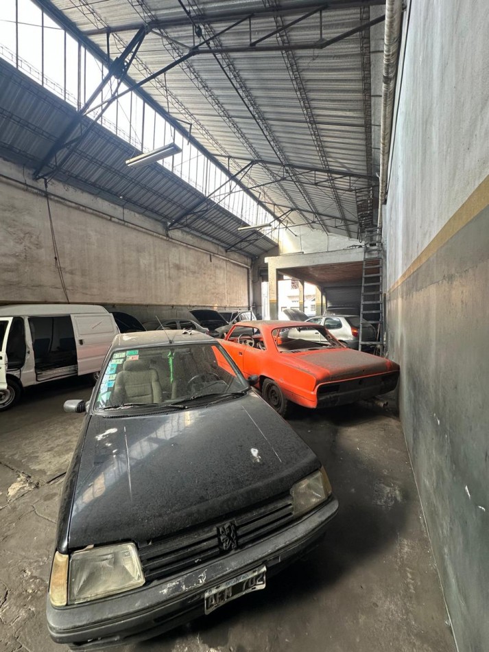GALPON DE 450 m2 EN ALQUILER - CANADA AL 2400 - LANUS OESTE