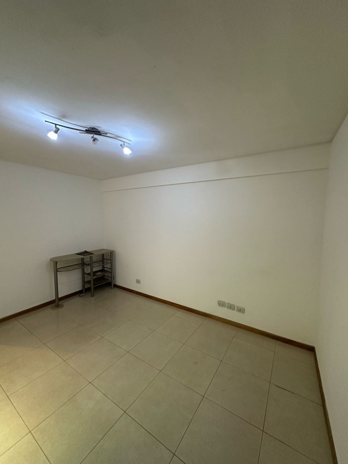 Dpto 3 Amb. EN ALQUILER - APTO PROFESIONAL/VIVIENDA - AVELLANEDA al 700 - RAMOS MEJIA