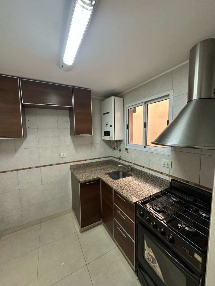 Dpto 3 Amb. EN ALQUILER - APTO PROFESIONAL/VIVIENDA - AVELLANEDA al 700 - RAMOS MEJIA