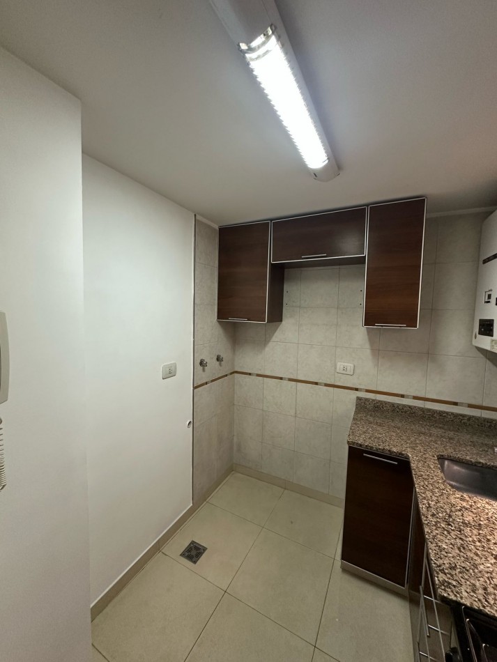 Dpto 3 Amb. EN ALQUILER - APTO PROFESIONAL/VIVIENDA - AVELLANEDA al 700 - RAMOS MEJIA