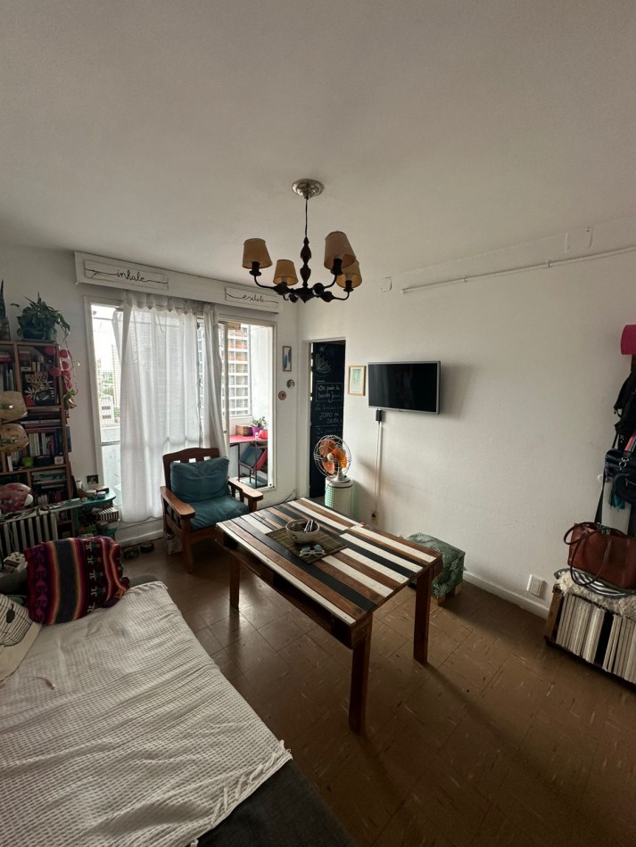 DPTO 3 AMB. EN VENTA - BARRAGAN 4475 - REMEDIOS DE ESCALADA (VISTA A AV. HIPOLITO YRIGOYEN) - PISO ALTO