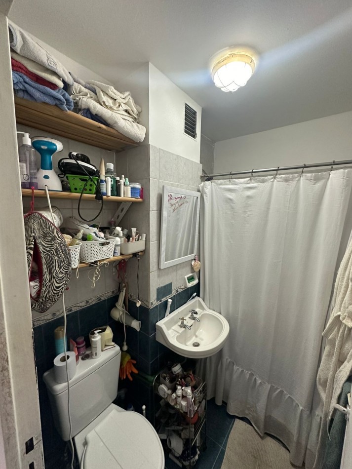 DPTO 3 AMB. EN VENTA - BARRAGAN 4475 - REMEDIOS DE ESCALADA (VISTA A AV. HIPOLITO YRIGOYEN) - PISO ALTO