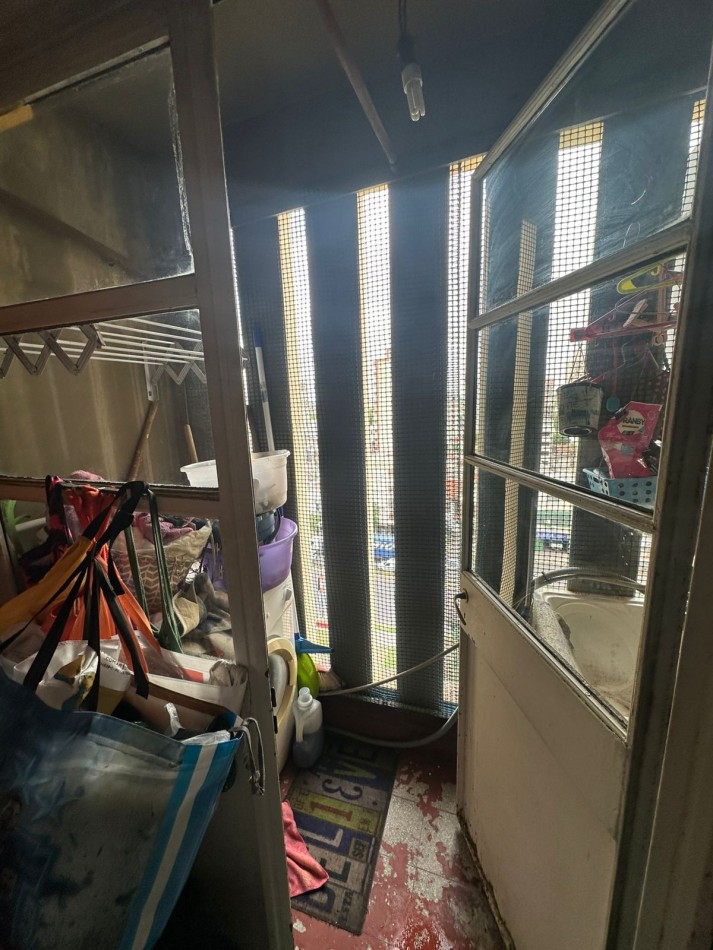 DPTO 3 AMB. EN VENTA - BARRAGAN 4475 - REMEDIOS DE ESCALADA (VISTA A AV. HIPOLITO YRIGOYEN) - PISO ALTO