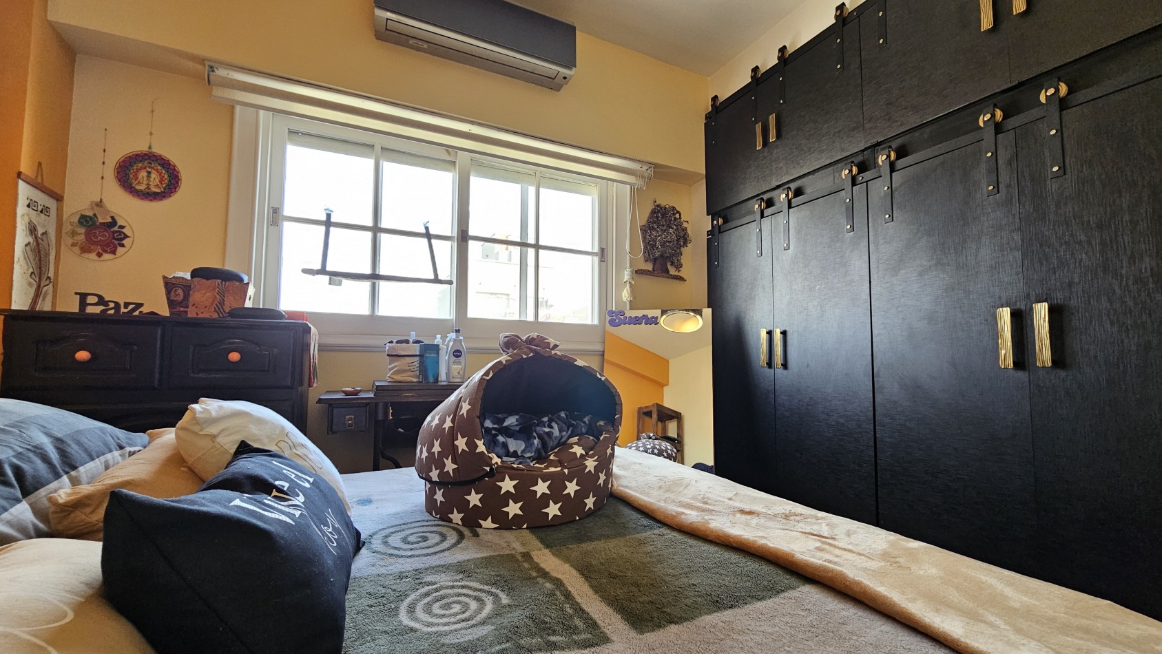 AMPLIO SEMIPISO DE 2 AMB. C/ COCHERA EN PISO ALTO EN VENTA - LAS PIEDRAS 1400 - LANUS ESTE