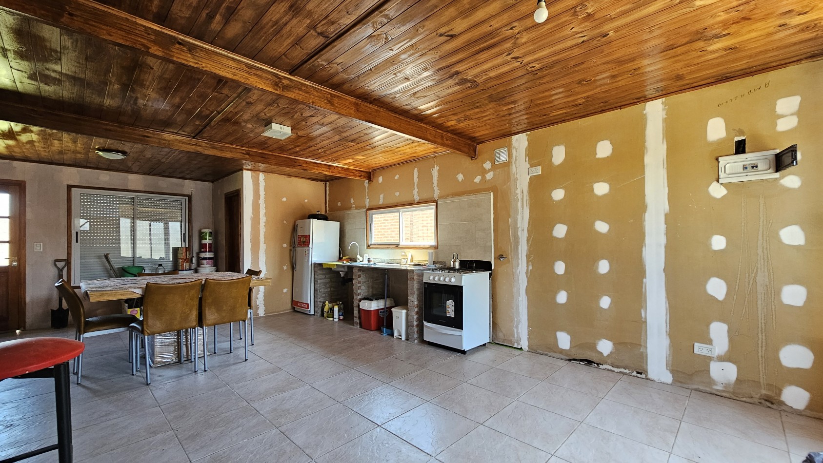 U$S 54.900 (Financiamos el 40% privado) - Casa de fin de semana - LAS FLORES a 190 km de Bs. As