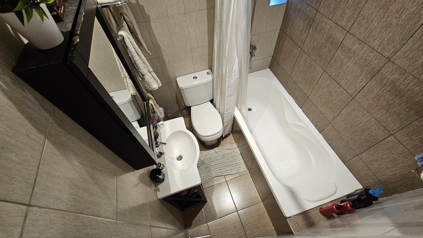 U$S 56.900 - VENTA PH de 3 amb. interno con patio, muy buen estado - NO ABONA EXPENSAS - Oportunidad!