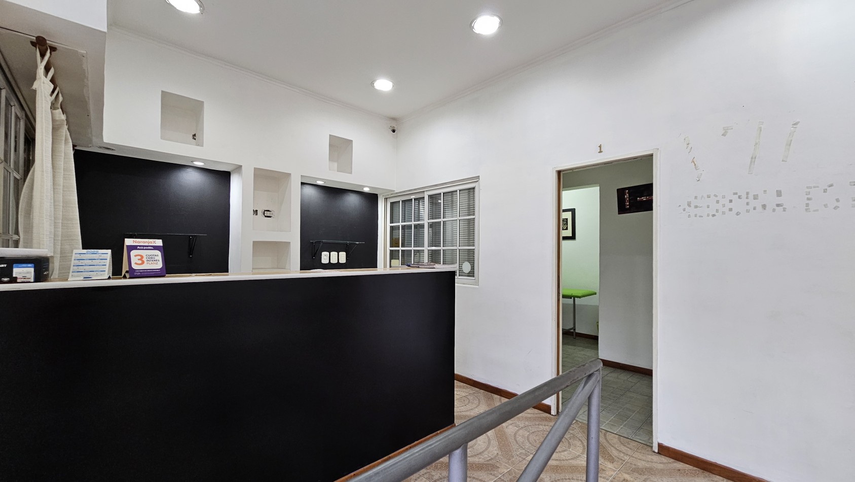 **$1.800.000.-** x mes - Local en alquiler - 5 Consultorios (medicos y/o estetica) en Lanus Oeste