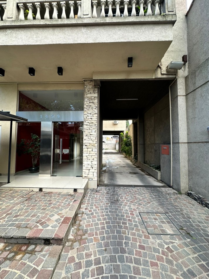 **$470.000.- x Mes**Dpto 2 Amb. Contrafrente C/ Baño en Suite y Toilette + Balcon en Alquiler - Cordoba 1400 - Lanus Este