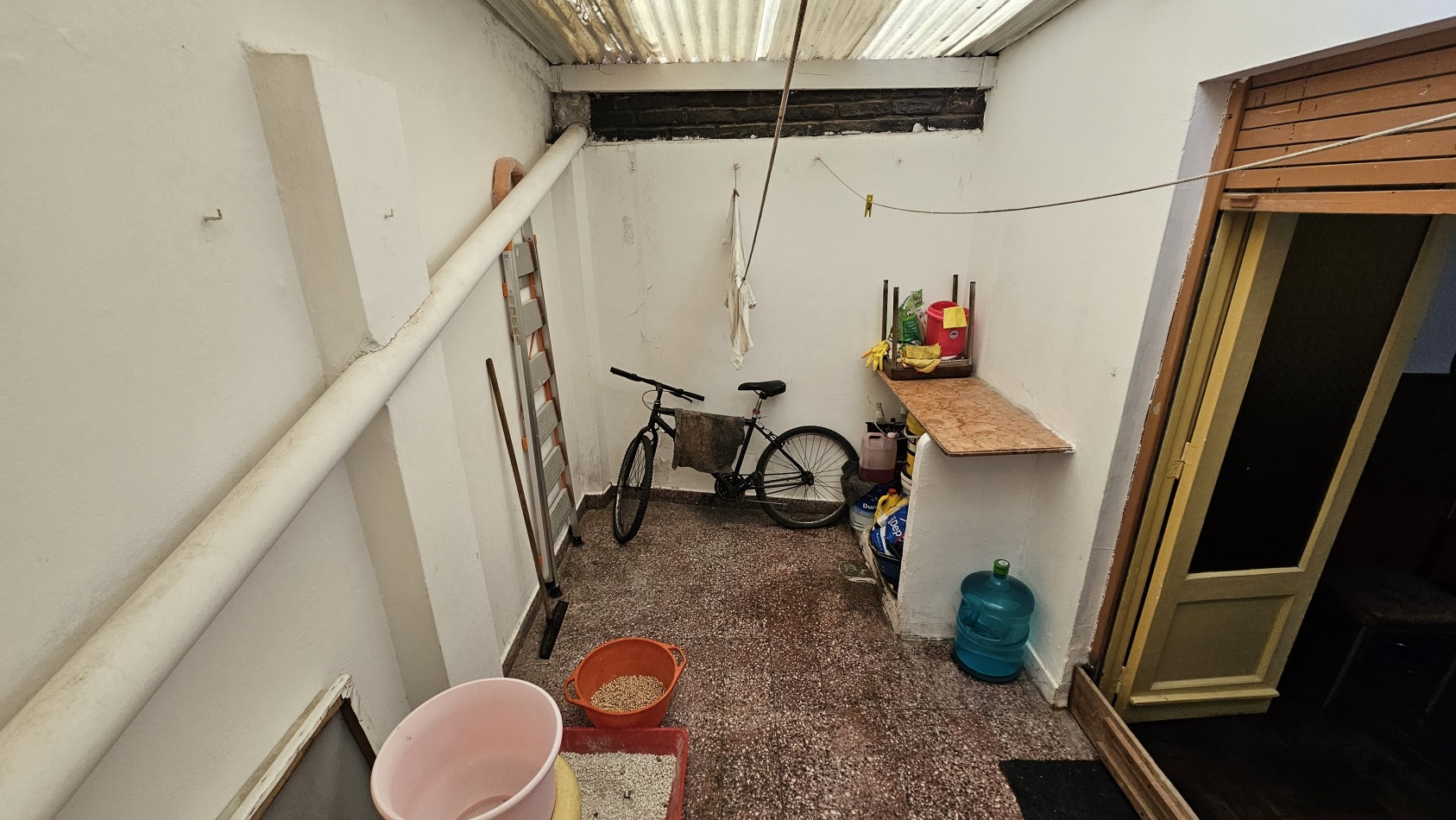 **u$s 52.000.-** - Departamento de 3 ambientes en venta en Humberto Primo al 2300, Lanus.