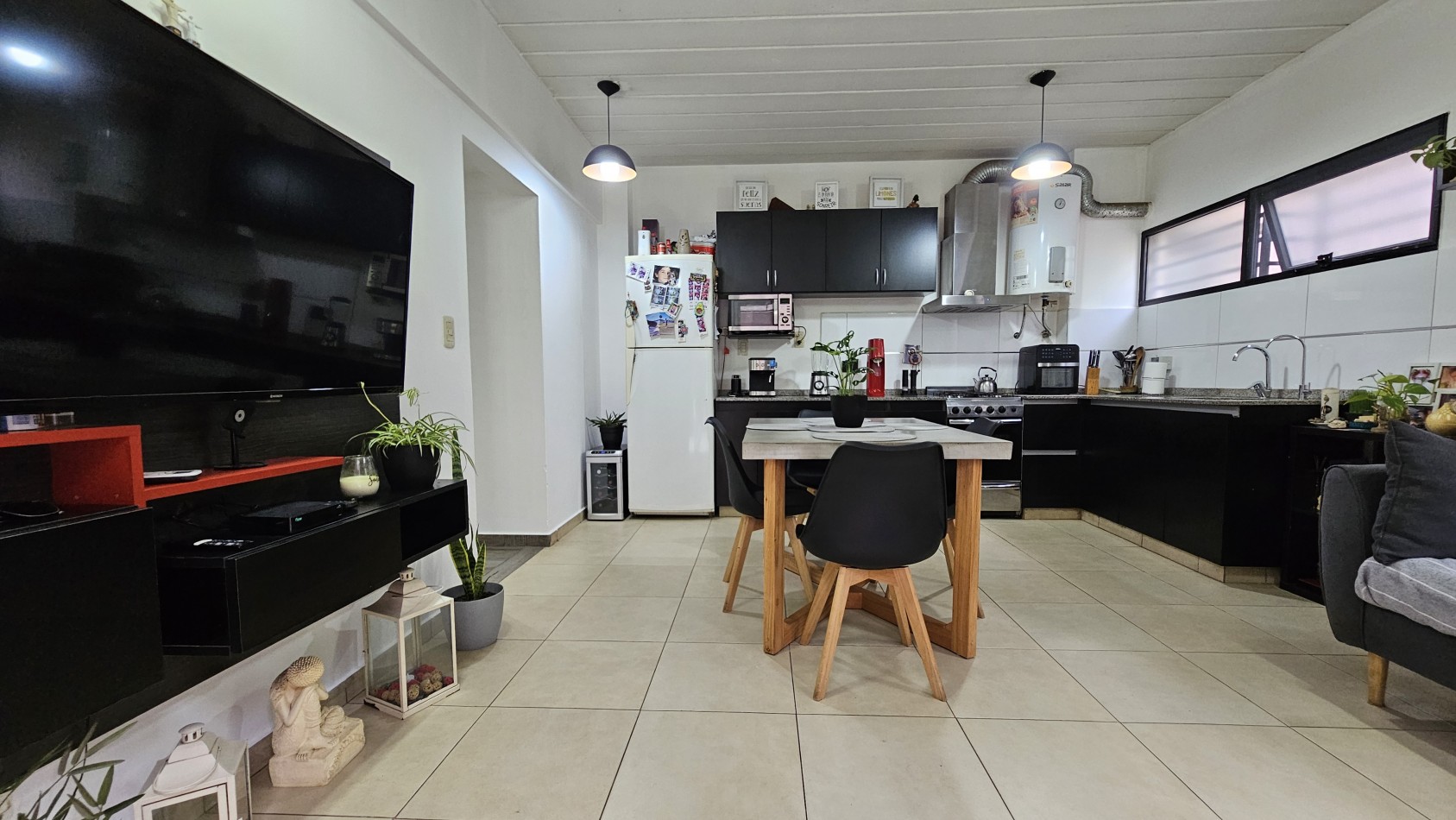 **u$s 79.900.-** - Departamento 3 Amb. C/Espacio Guardacoches y Parrilla en venta.- J. V. Gonzalez al 1400 - Lanus Oeste