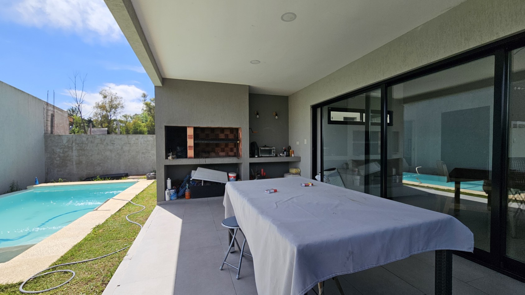 **u$s 75.000.-** (SOLO HASTA EL 30 de ABRIL) - Casa de 4 amb con parque y pileta, NUEVA, Lote propio - Benigno Cal 600 - Tristan Suarez - Ezeiza