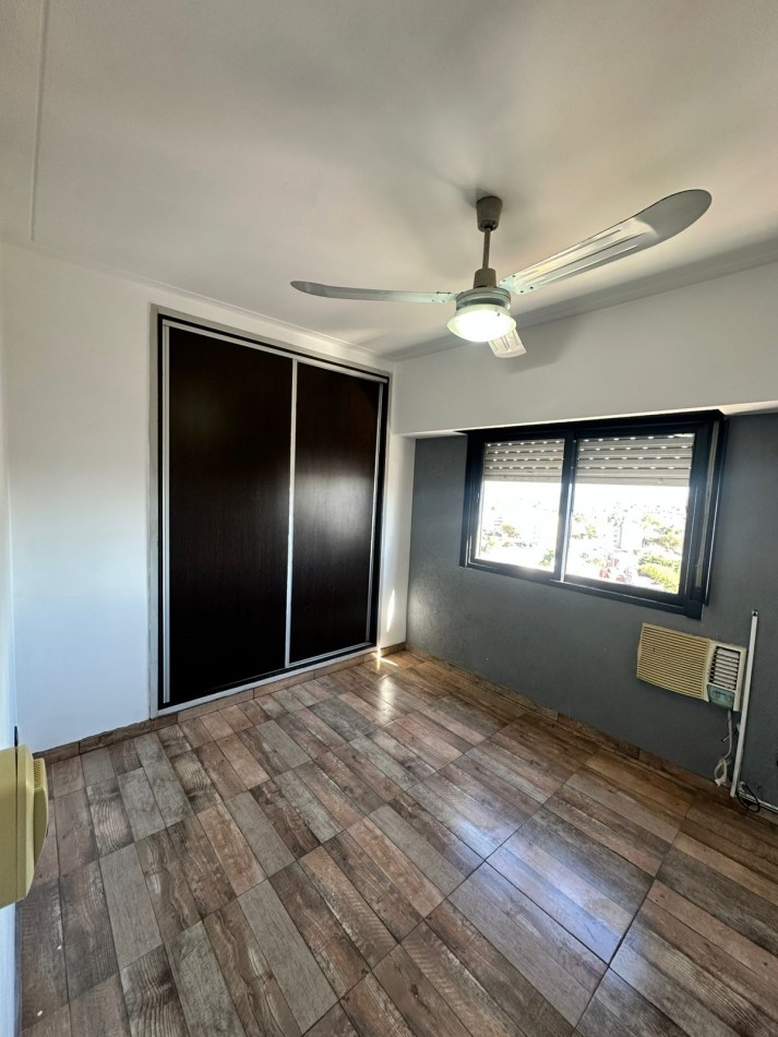 **$550.000.-** - Dpto. 2 Amb. en ALQUILER - Av- Hipolito Yrigoyen al 6300.- Remedios de Escalada