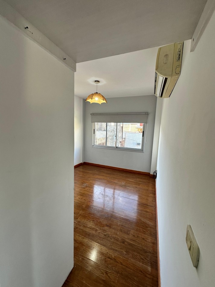 **$520.000.-** - Impecable Dpto 2 amb. En ALQUILER - Av. Cabildo al 1700, Casi Esquina Av. Galicia - Piñeyro
