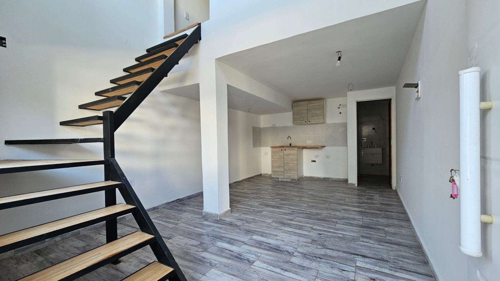 **$480.000.-** - ALQUILER DPTO A ESTRENAR - 2 AMB. Tipo Duplex (DISPONIBLE PARA AGOSTO 2026) - Hornos y Marraspin - Remedios de Escalada
