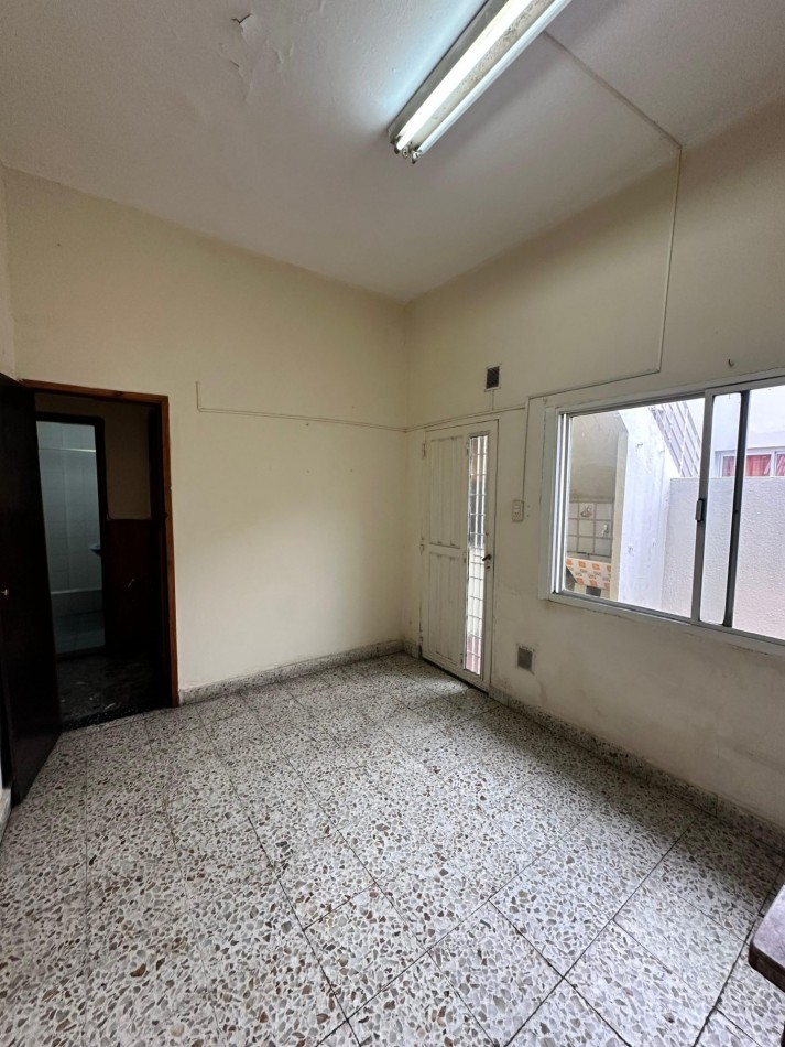 PH AL FRENTE 2 AMB. C/PATIO EN ALQUILER SIN EXPENSAS¡¡ - SANTIAGO DEL ESTERO 1500 - LANUS OESTE