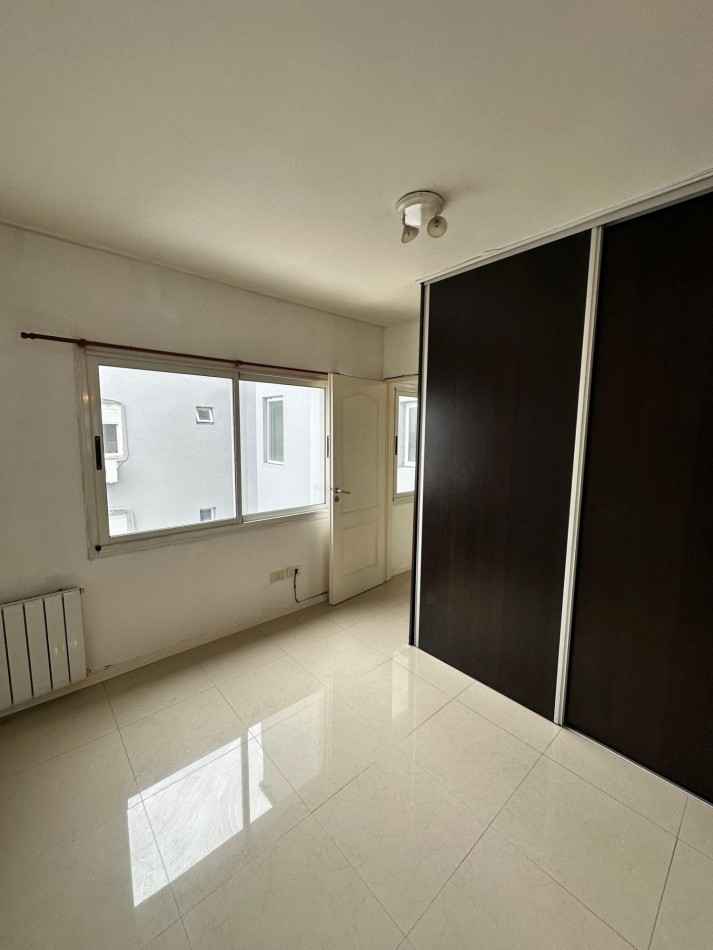 HERMOSO DEPARTAMENTO 2 AMBIENTES EN ALQUILER - ALCORTA AL 400 - LANUS